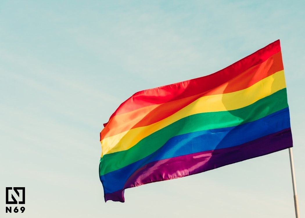 konferencja o bezdomności młodzieży lgbt