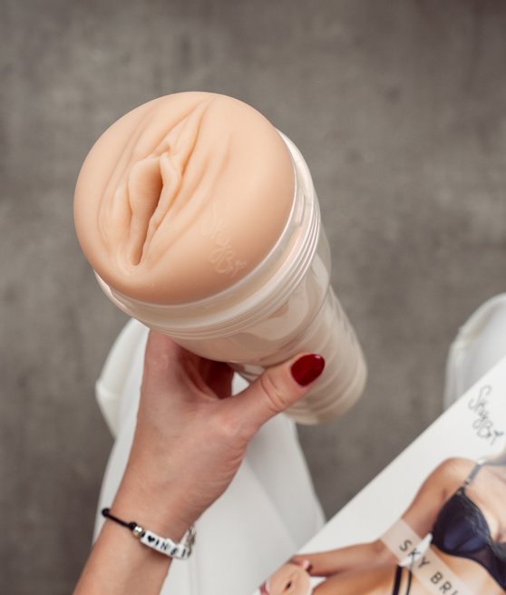 Fleshlight Girls Sky Bri celestial wagina