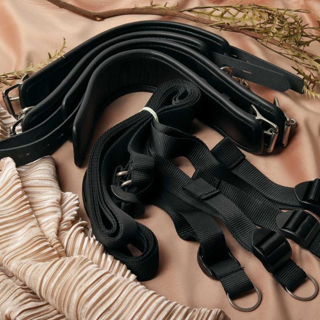 Isabella Sinclaire Bed Restraint Kit zestaw BDSM do krępowania