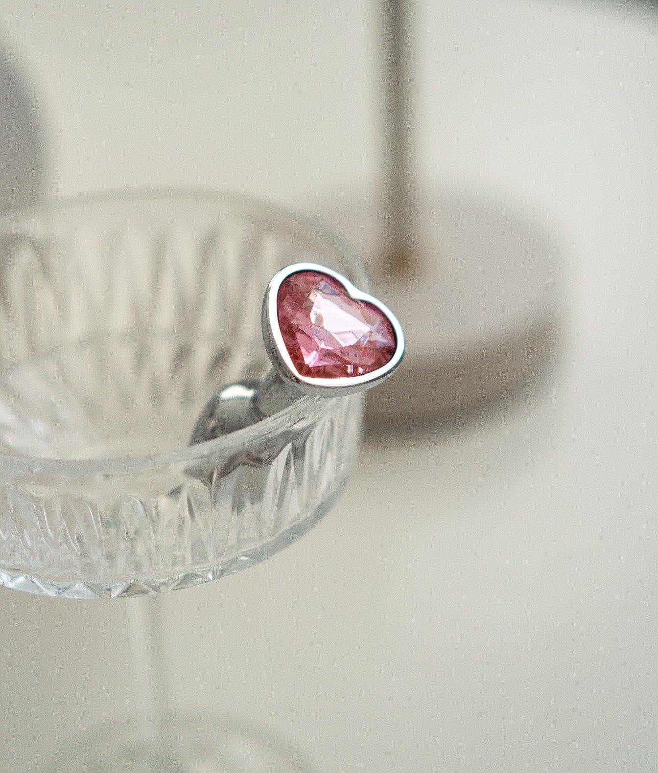 N69 Luna aluminiowy korek ozdobny z kryształkiem srebrny XS