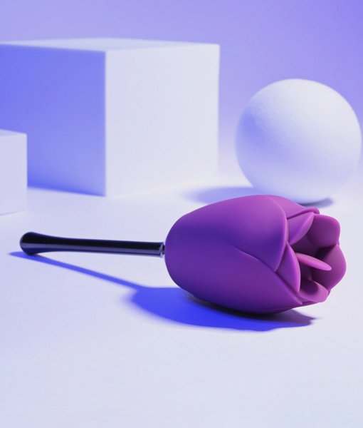 Playboy petal mini wibrator z języczkiem