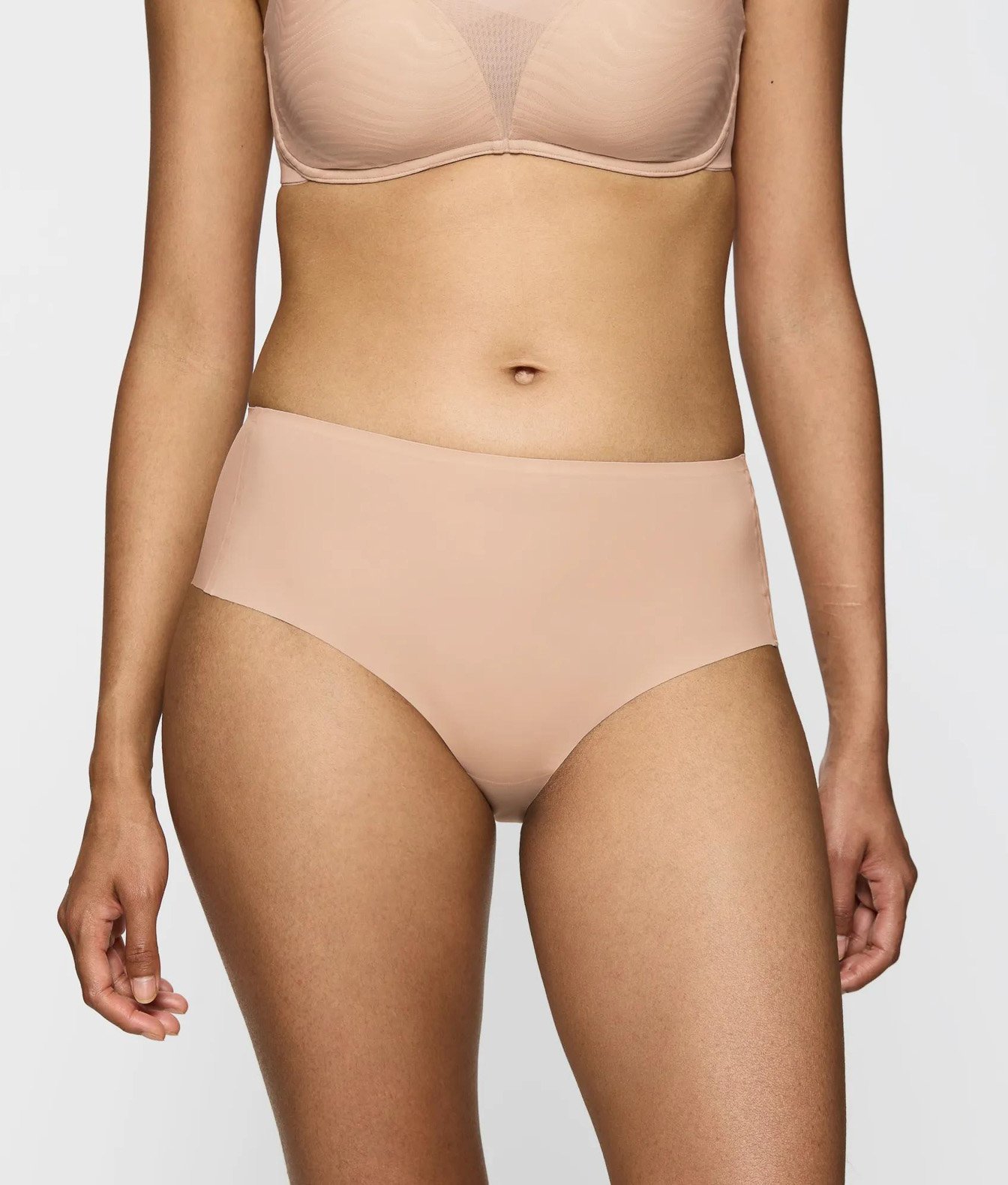 Triumph Smart Invisible Maxi figi