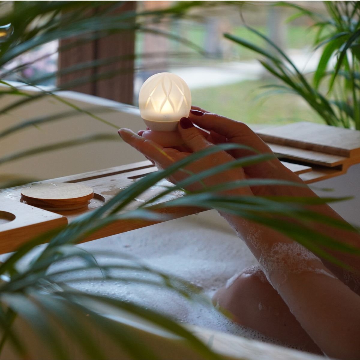 Iroha Ukidama wibrujący masażer łechtaczki świecący