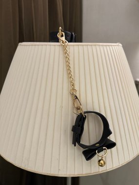 Mr. & Mrs. ozdobne kajdanki z kokardkami czarne