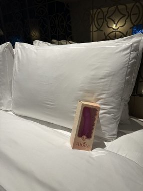 Aloita silikonowy masażer ciemny róż