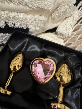 N69 zestaw serce z kryształkiem różowym
