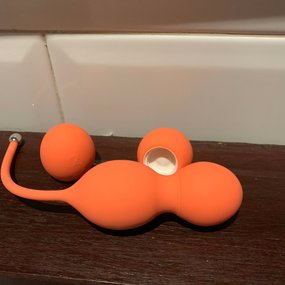 We-Vibe Bloom kulki do ćwiczeń mięśni Kegla z aplikacją na telefon