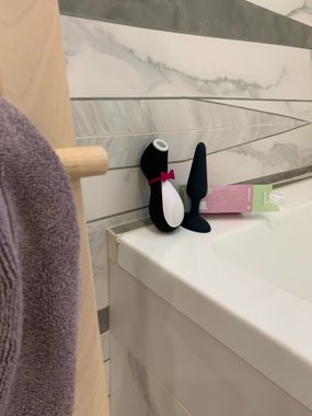 Satisfyer Penguin bezdotykowy masażer - wibrator Pingwinek