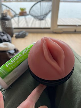 Fleshlight® Pink Lady Destroya masturbator