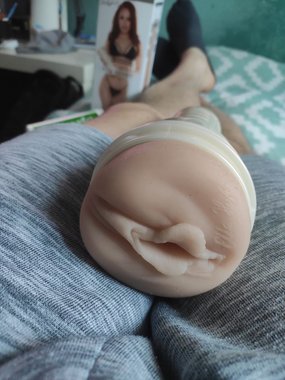 Fleshlight® Girls Ella Hughes masturbator