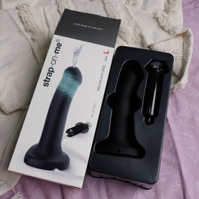 Strap-on-Me Realistic Cum dildo z wytryskiem