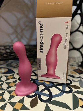 Strap on me Dildo Plug Curvy