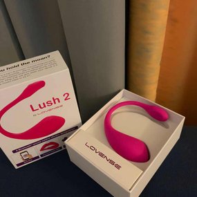 Lovense Lush 2.0 wibrująca kulka z aplikacją na telefon 