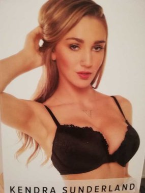 Fleshlight® Girls Kendra Sunderland masturbator