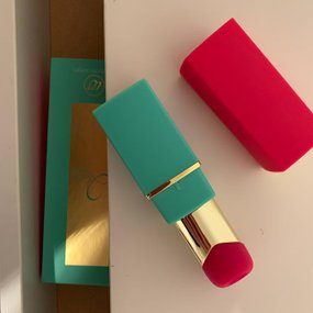 Womanizer 2Go lipstick bezdotykowy stymulator łechtaczki szminka