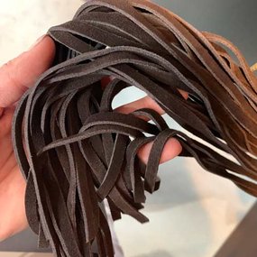 Coco de Mer Leather Flogger skórzany pejcz