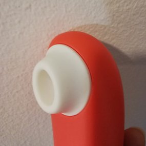 Womanizer Starlet 2 bezdotykowy masażer łechtaczki