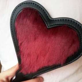 Sex&Mischief Enchanted Heart Paddle packa z futerkiem
