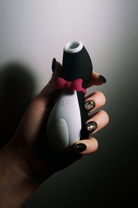 Satisfyer Penguin bezdotykowy masażer - wibrator Pingwinek