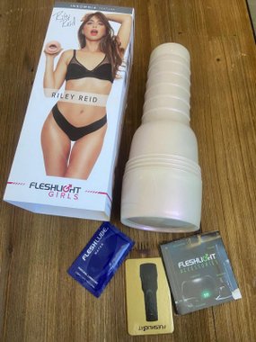 Fleshlight Girl Riley Reid Insomnia Signature Mouth