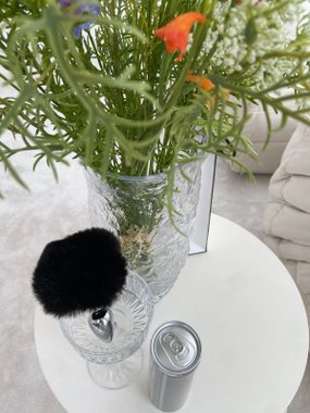 N69 Bunny aluminiowy ozdobny z puszystym ogonkiem czarny