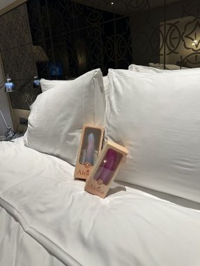 Aloita silikonowy masażer ciemny róż