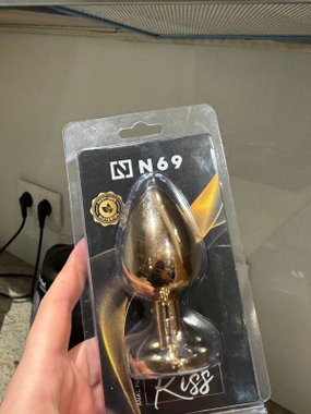N69 Kiss aluminiowy korek ozdobny z kryształkiem clear L