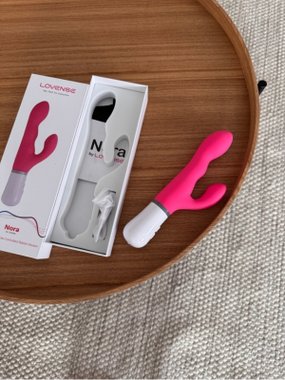 Lovense Nora wibrator królik sterowany aplikacją na telefon