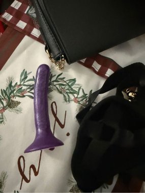 Sportsheets Sex Mischief uprząż strapOn i silikonowe dildo