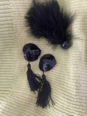 Mr. & Mrs. Nasutniki serca cekiny z frędzlami