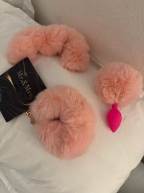 Mr. & Mrs. Pluszowe kajdanki z kluczykami pudrowe