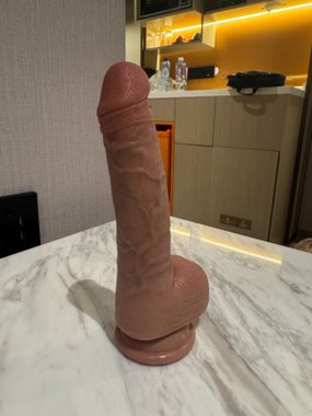 N69 Masażer John realistyczny Liquid Silicone 22 cm