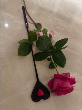 Mr. & Mrs. Packa Sceniczna z Motywem Serca czerwonego