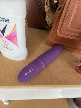 Lelo MIA 3 Pucker Up Purple