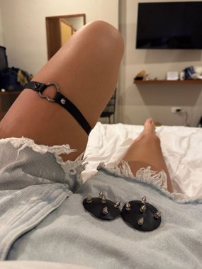 Mr. & Mrs. Nasutniki z nitami