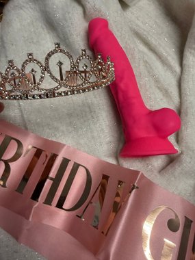 SilexD dildo z przyssawką 18 cm długości 4 cm średnica