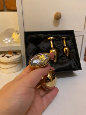 N69 zestaw aluminiowych korków ozdobnych z kryształkiem