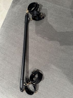 Mr. & Mrs. rozpórka z 4 kajdankami