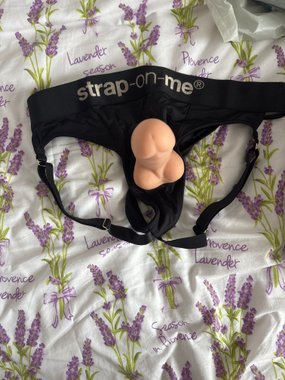 Strap on me Harnais Lingerie Heroine stringi z uprzężą