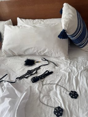 Mr. & Mrs. skórzana obroża z nasutnikami