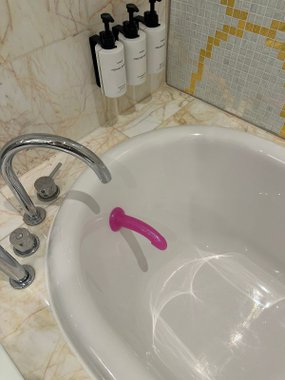 Aloita silikonowy masażer ciemny róż