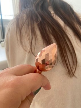 N69 aluminiowy ozdobny z kryształkiem różowe złoto M