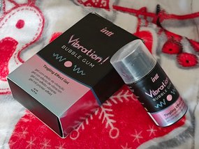 INTT Vibration Bubble Gum 15 ml żel stymulujący dla par