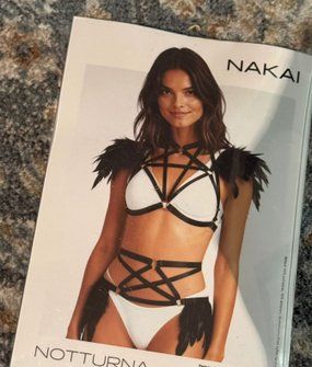 NAKAI Notturna 2 częściowy harness z piórami