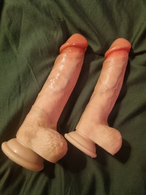 SilexD Premium Real Skin dildo z przyssawką 23 cm długości