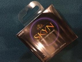 Unimil SKYN Elite prezerwatywy ultracienkie i nawilżone