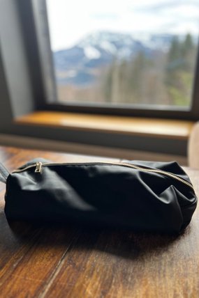 Mr.& Mrs. etui do przechowywania gadżetów z silikonu organicznego