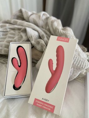 Svakom Mora Neo ineraktywny wibrator pulsator na aplikację