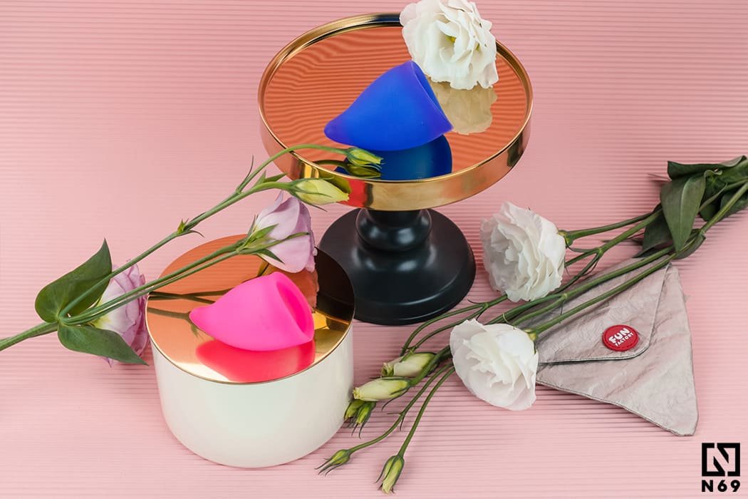 kubeczek-menstruacyjny-jak-zalozyc