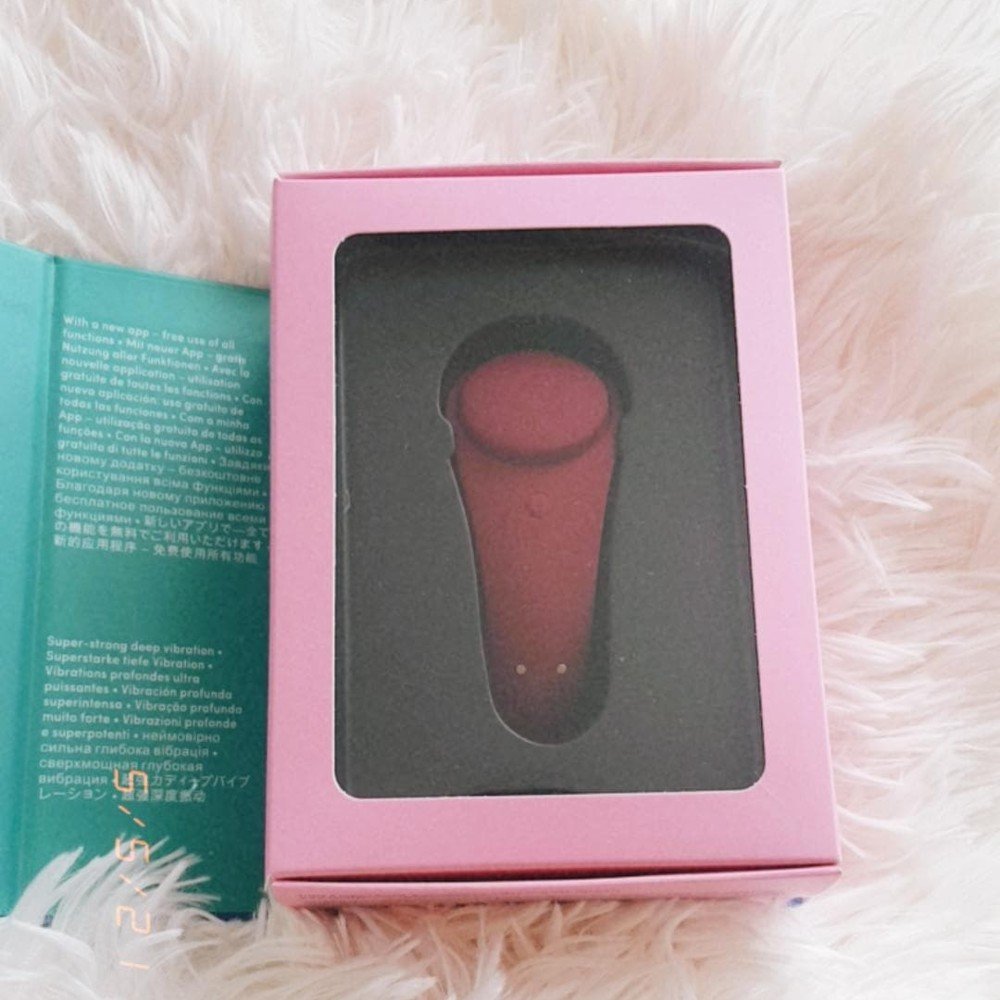 Recenzja: Satisfyer Sexy Secret Panty wibrator do majtek by Kitty Tease •  N69.pl